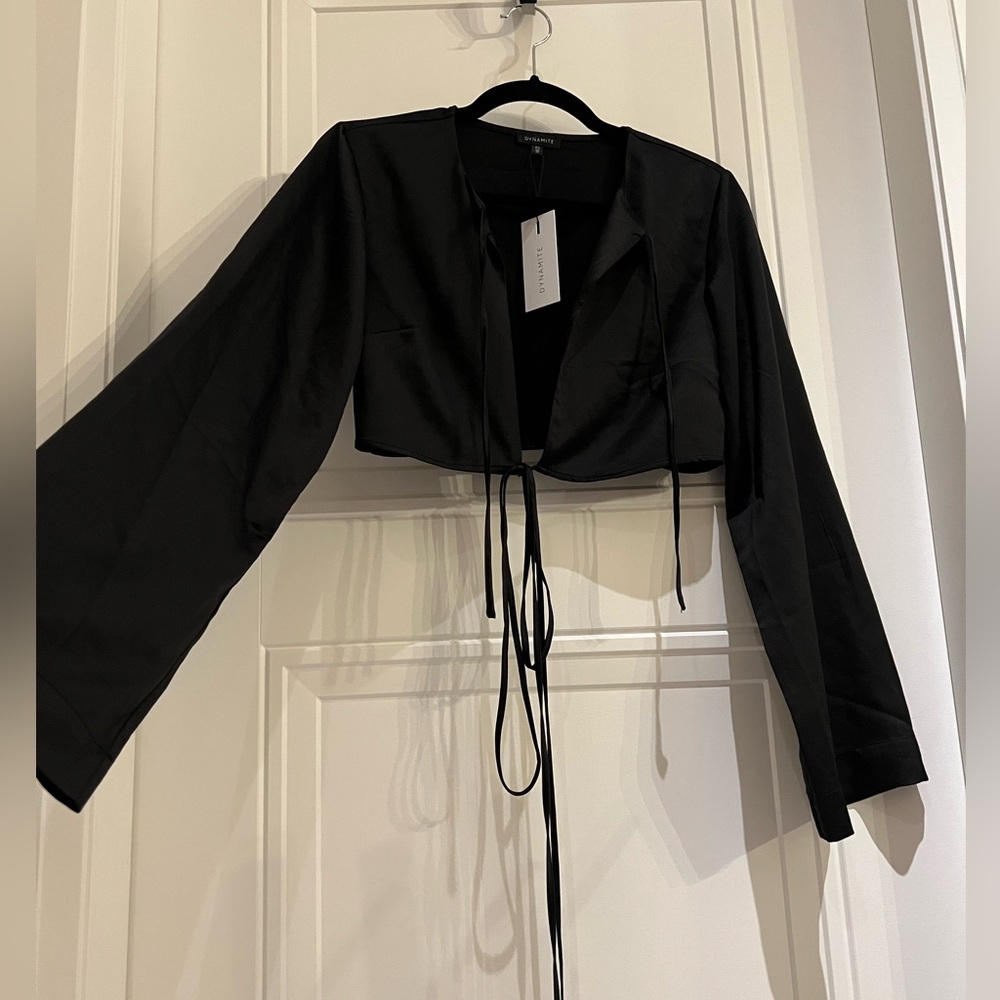 Dynamite Black satin Cropped top